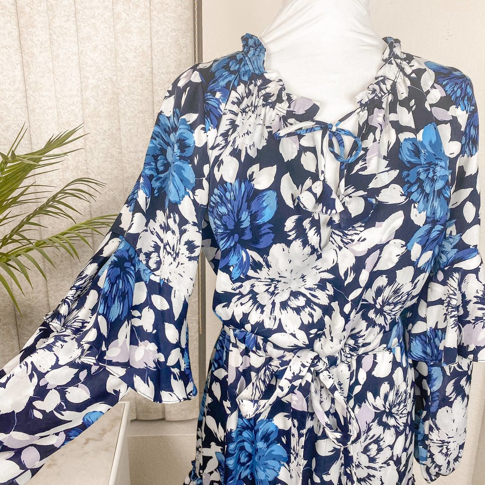 Misa Los Angeles Dress Mini Floral White Blue Nehda Botanical Size Medium - Picture 7 of 15